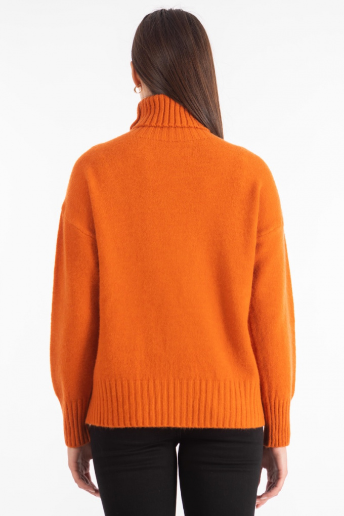 Дамски пуловер в оранжево с поло яка