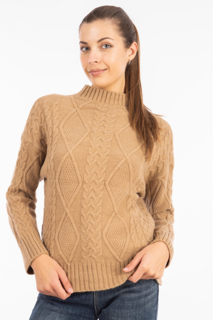 Дамски пуловер в светлокафяво с красива плетка
