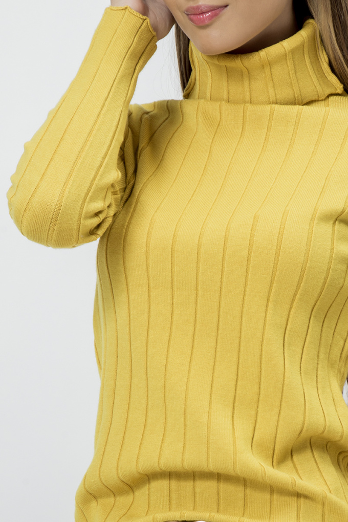 Дамски пуловер с поло яка в жълто