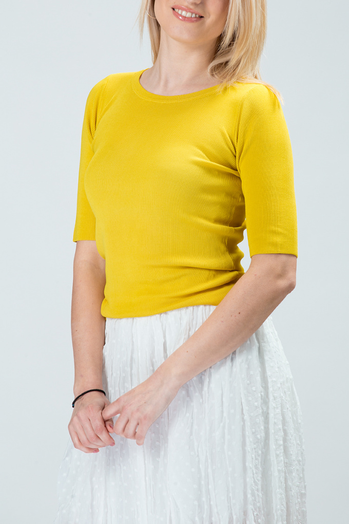 Дамска блуза от рипсено плетиво в цвят горчица