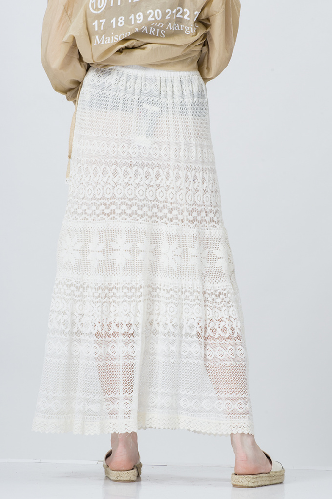 Дълга памучна пола от плетена дантела