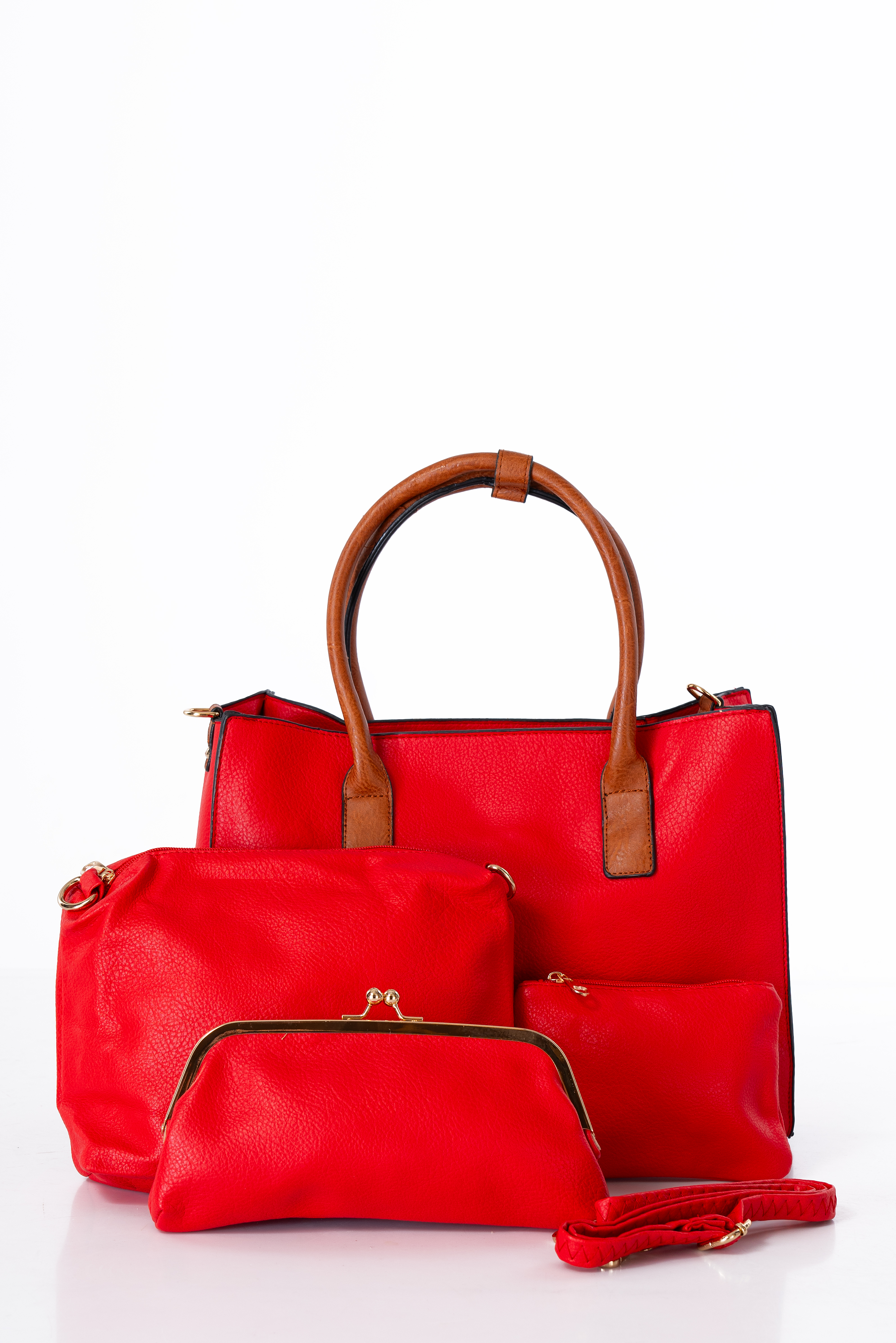 Дамска чанта от четири части в червено