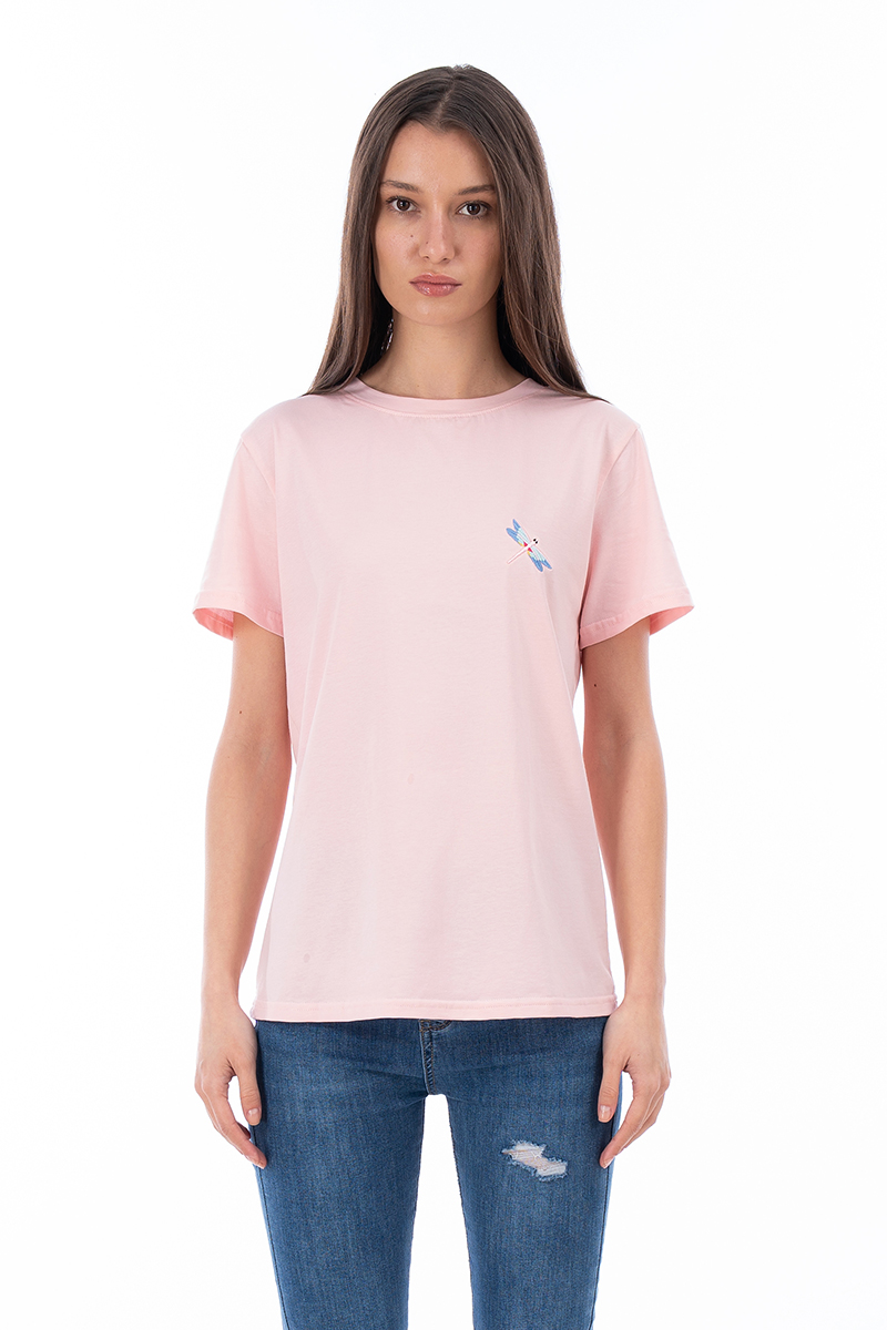 Дамска тениска '''Dragonfly'' в светлорозово с бродерия малко водно конче