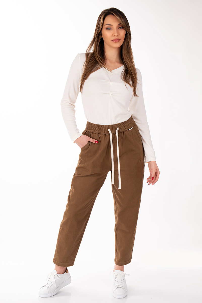 Дамски панталон от плътен памук в кафяво с ластик и връзки в талията