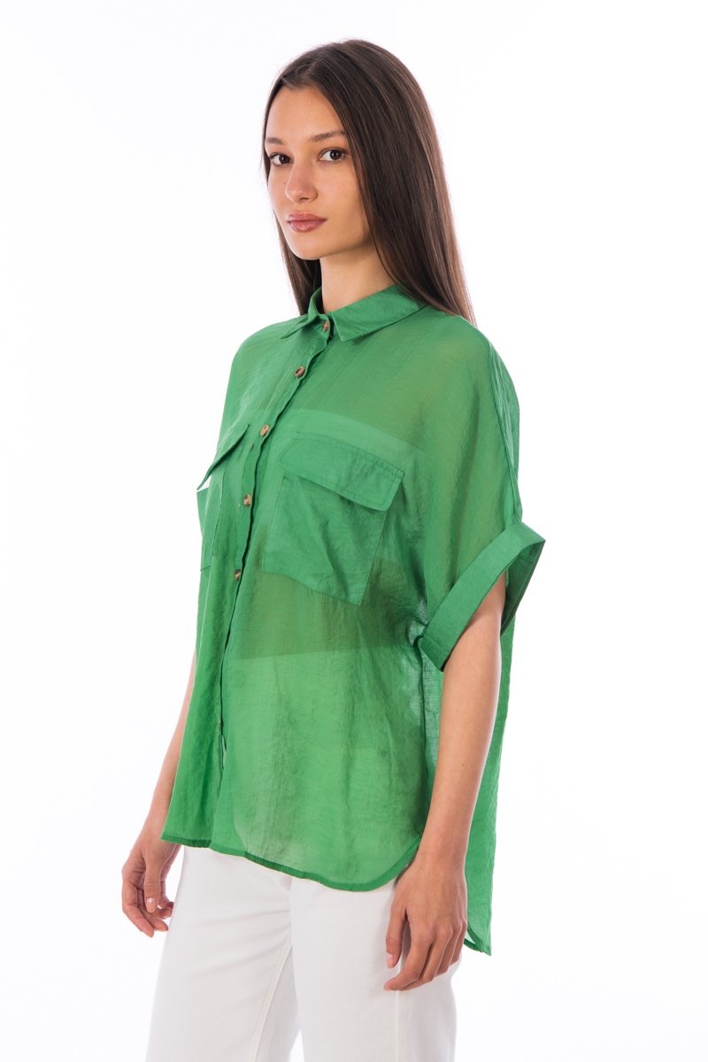 Дамска риза от фина материя в зелено с издължен гръб