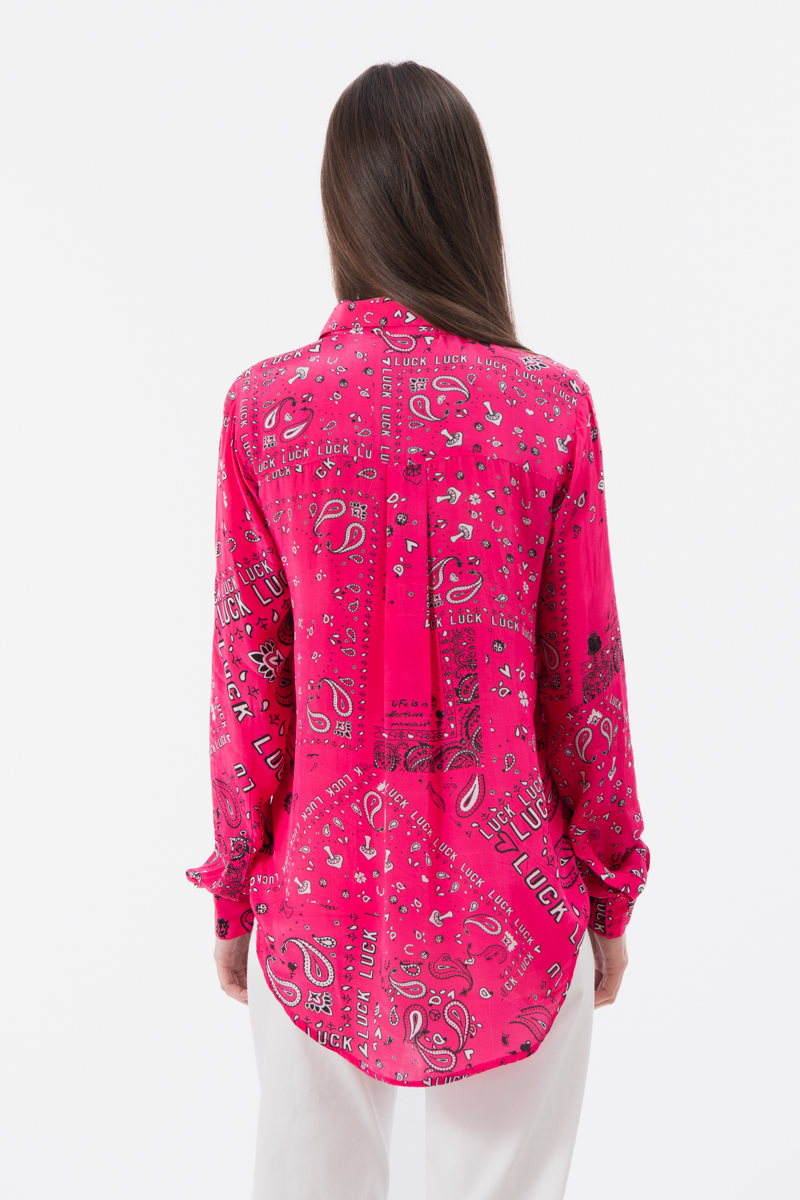 Дамска риза в цикламено розово с етно принт