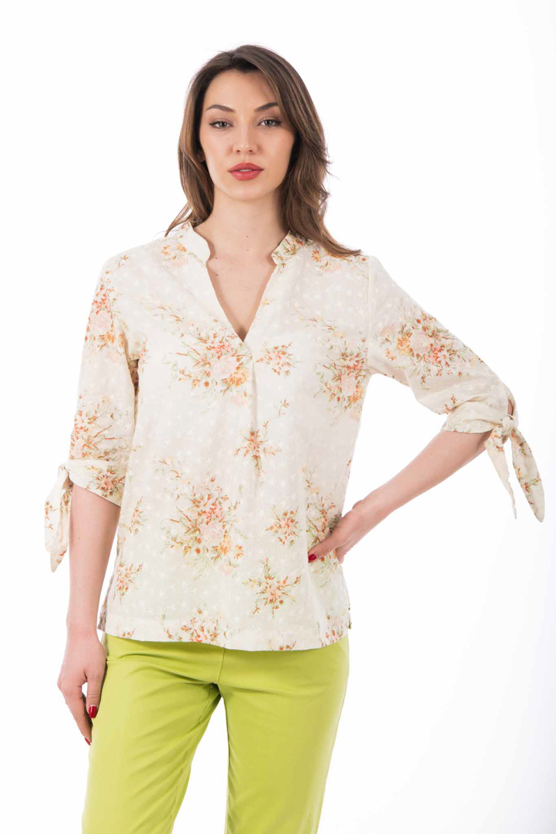 Дамска блуза в цвят екрю с къс ръкав с връзки и нежна бродерия