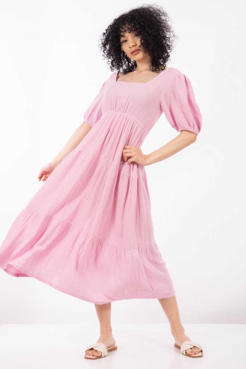 Дълга рокля от памук в розово с къс буфан ръкав
