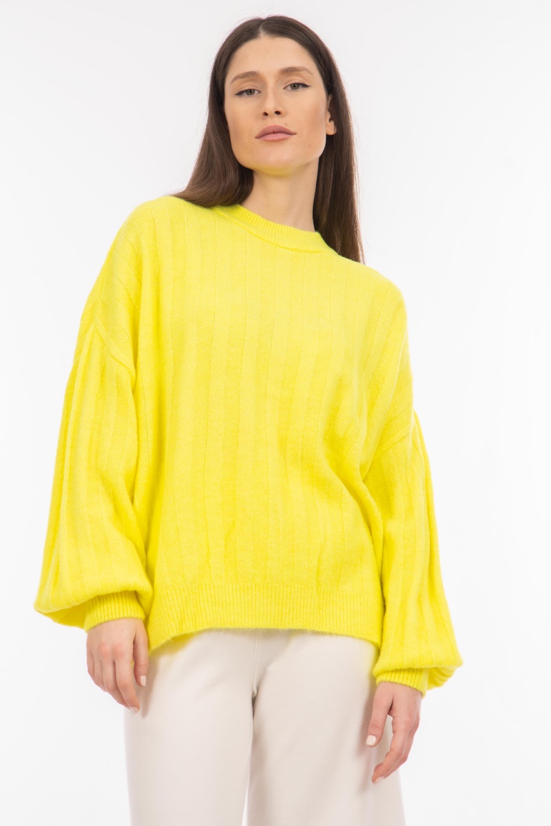 Дамски оувърсайз пуловер в неоново жълто