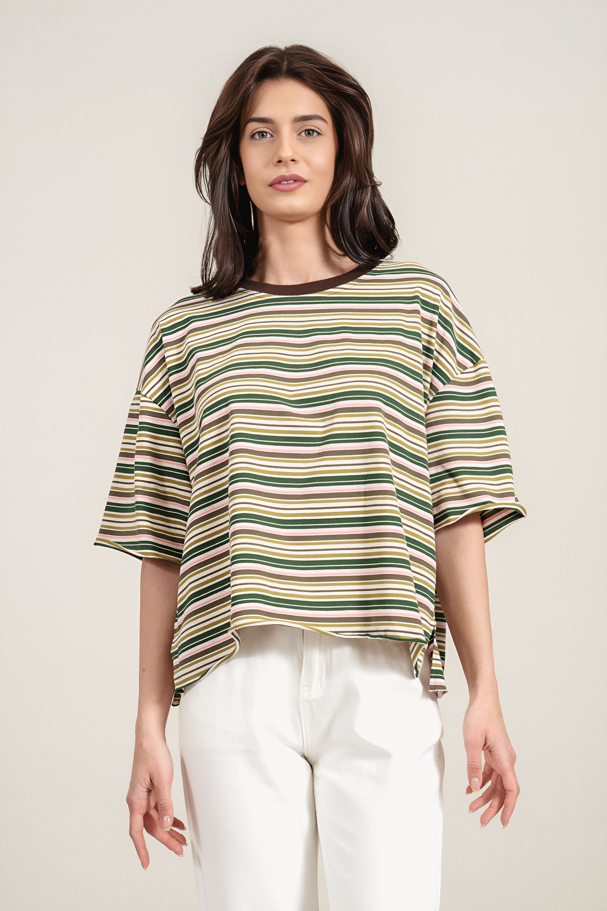 Дамска тениска от памук с раиран принт в зелено, розово и сиво