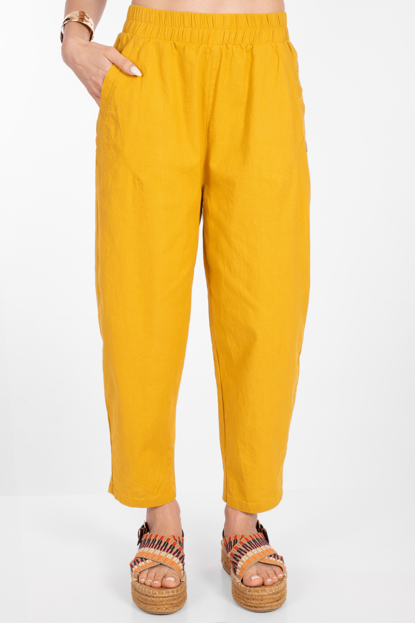 Дамски панталон от памук в жълто с ластик в талията