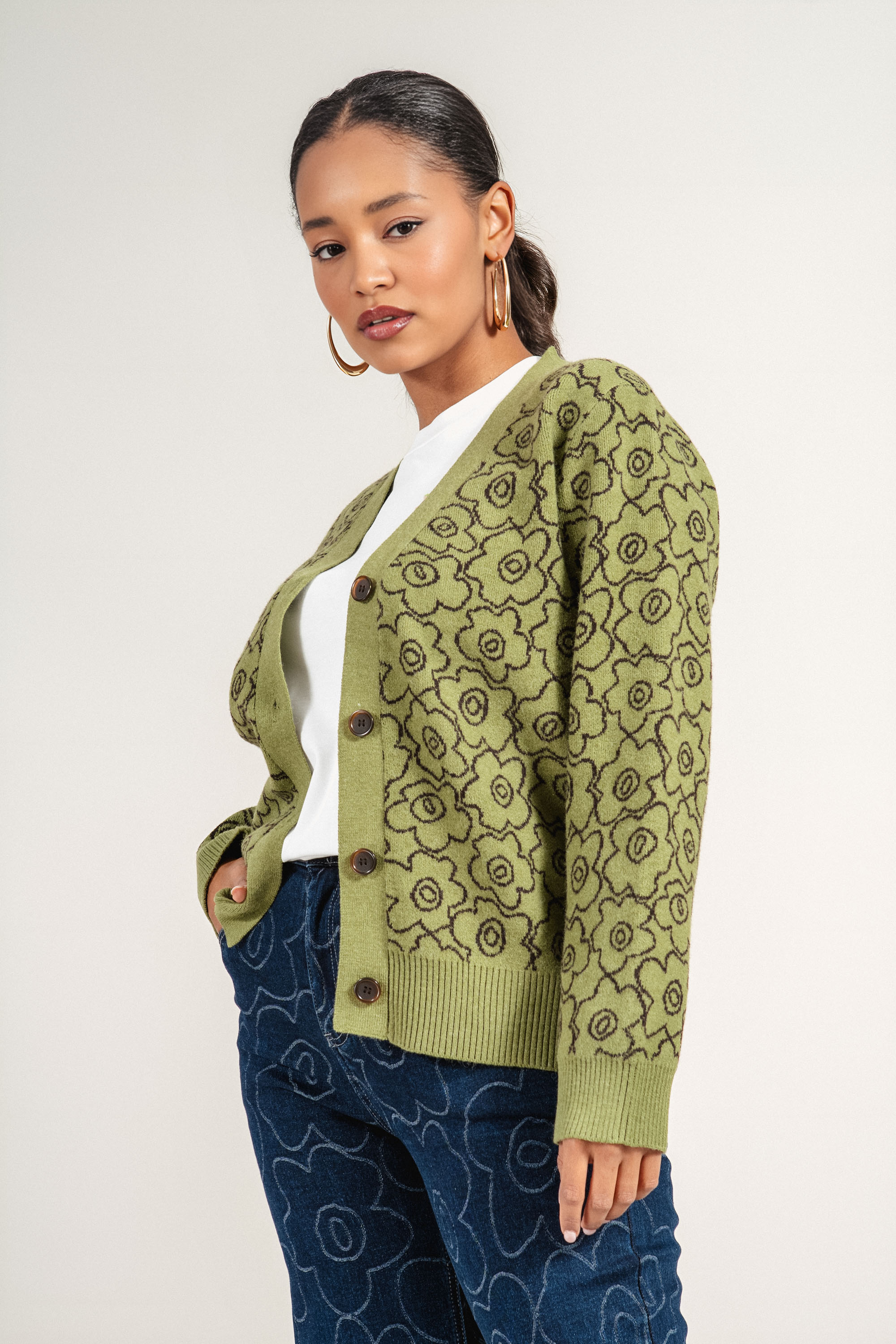 Дамски плетена жилетка ''Dragonfly'' в зелено с принт цветя