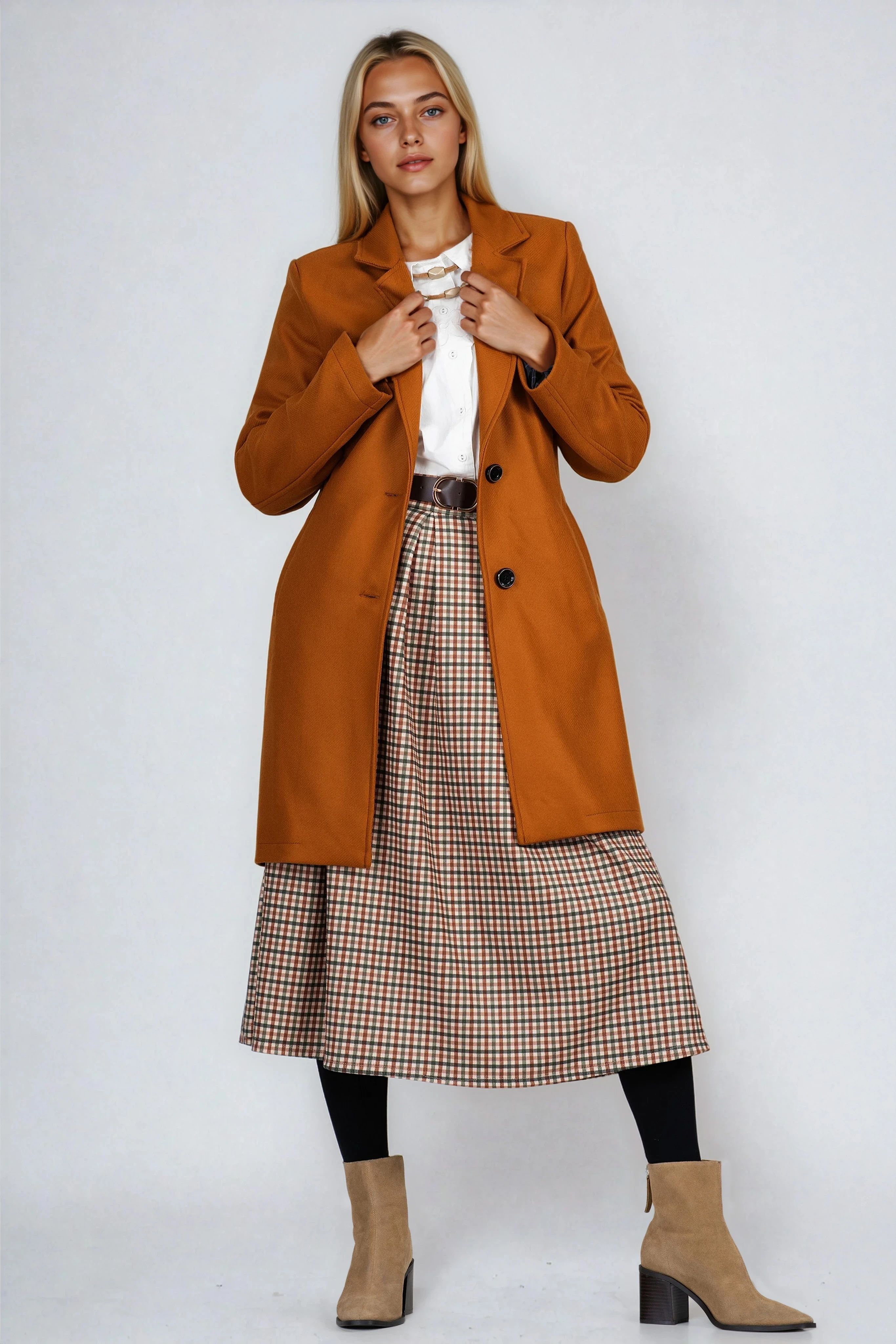 Дамско класическо палто с вълна в цвят карамел