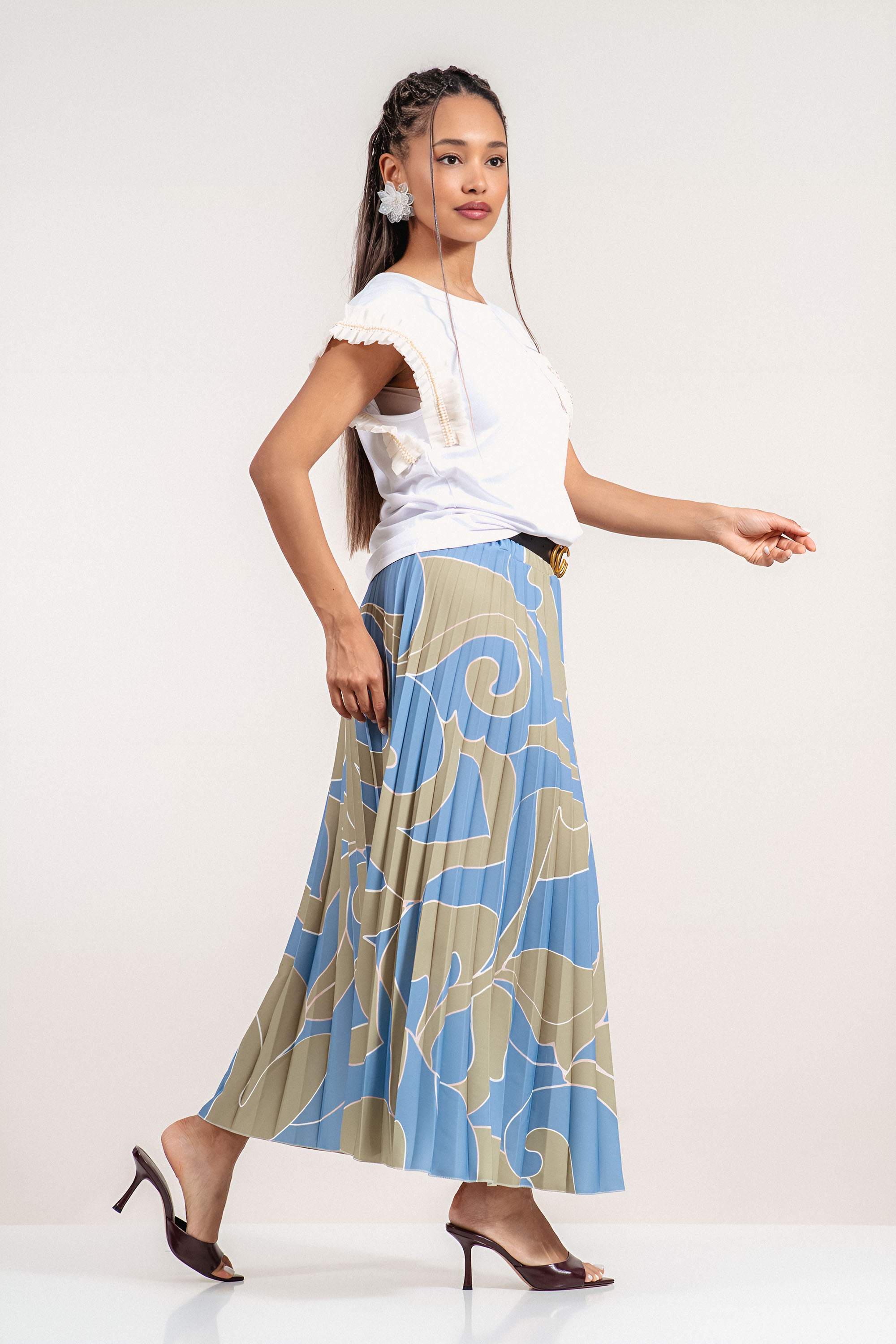 Дълга пола със свеж синьо-зелен принт и ефект солей