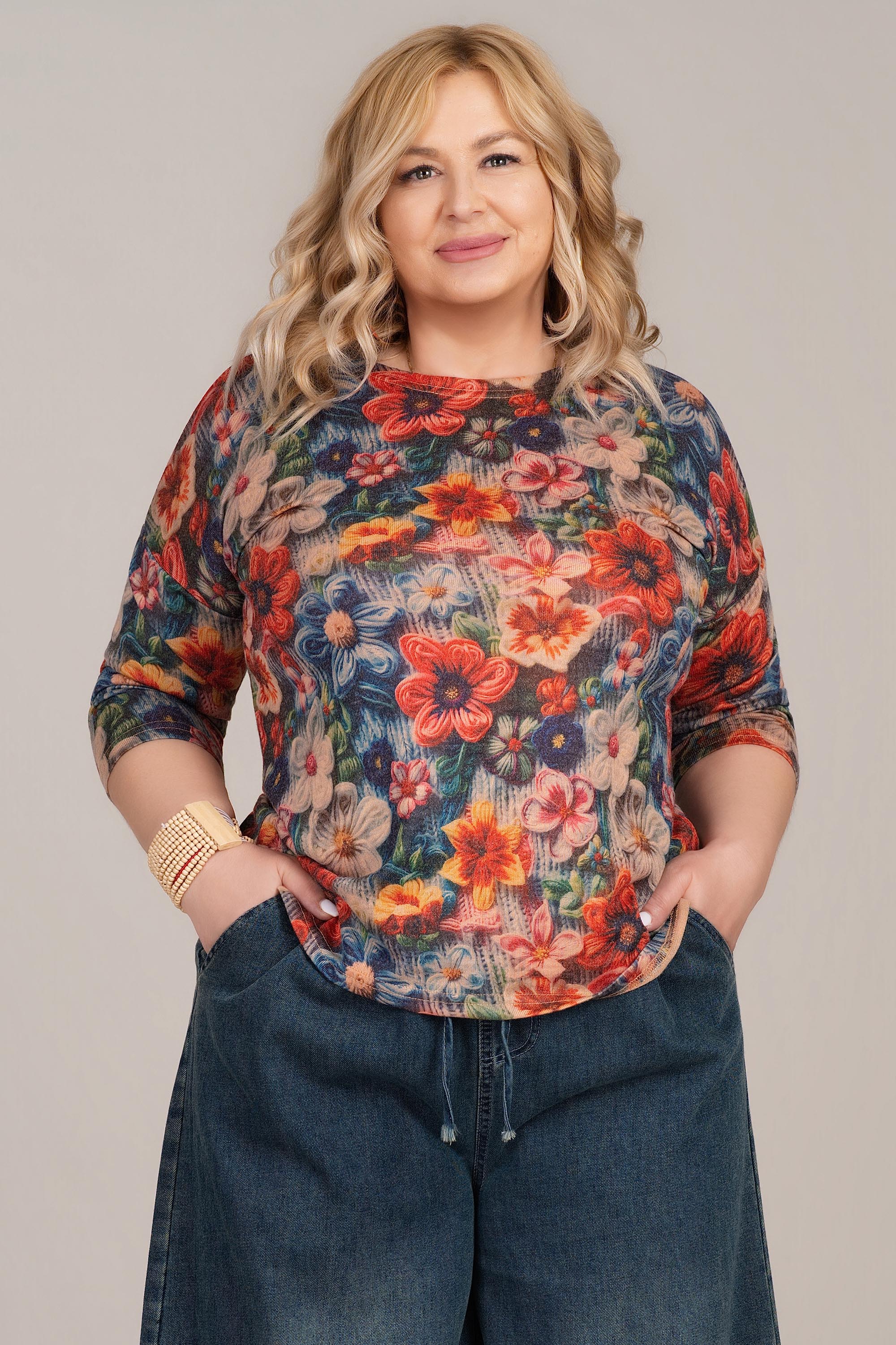 МАКСИ блуза от фино плетиво красив многоцветен флорален принт