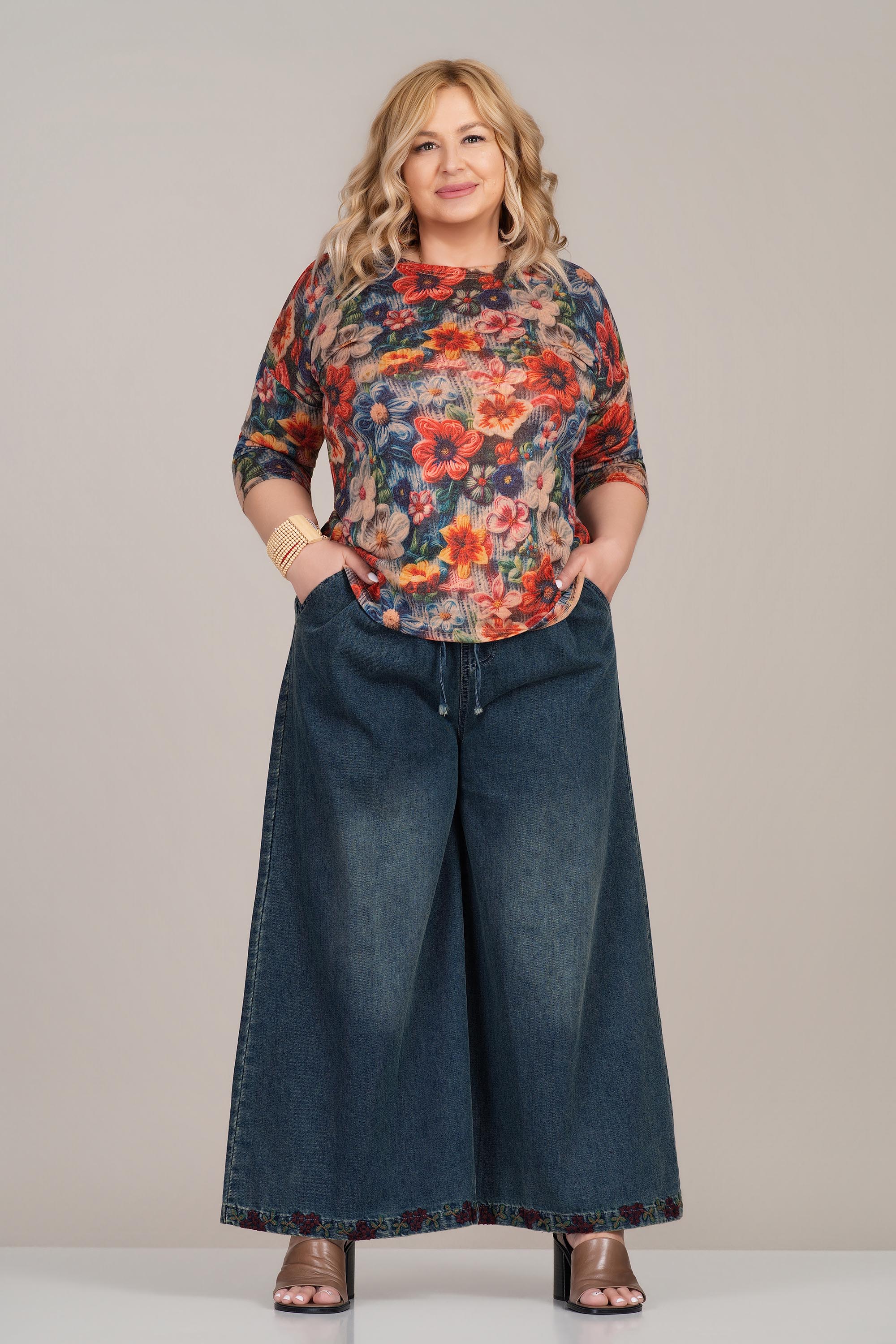 МАКСИ блуза от фино плетиво красив многоцветен флорален принт