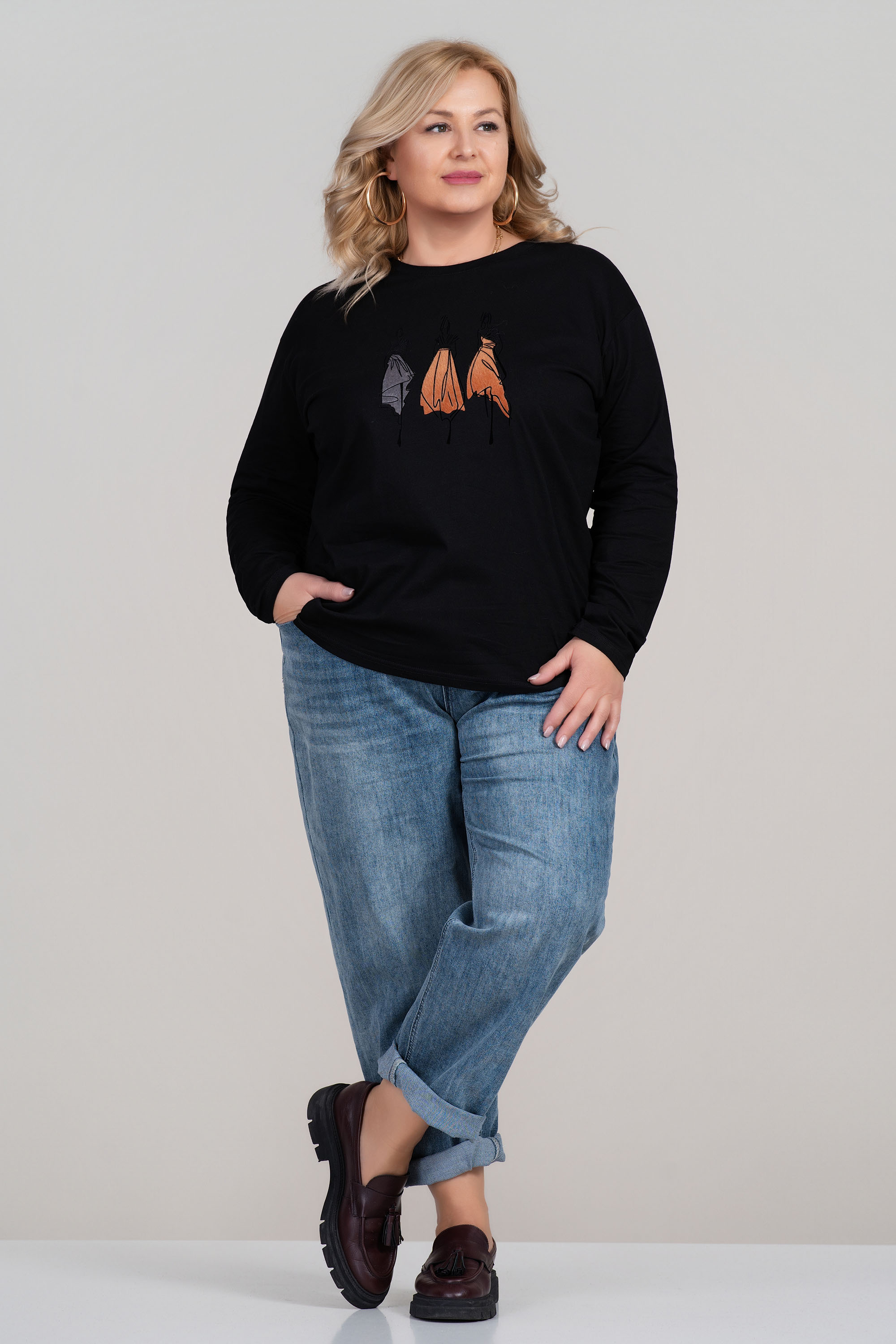 МАКСИ блуза от памук в черно с щампа три момичета