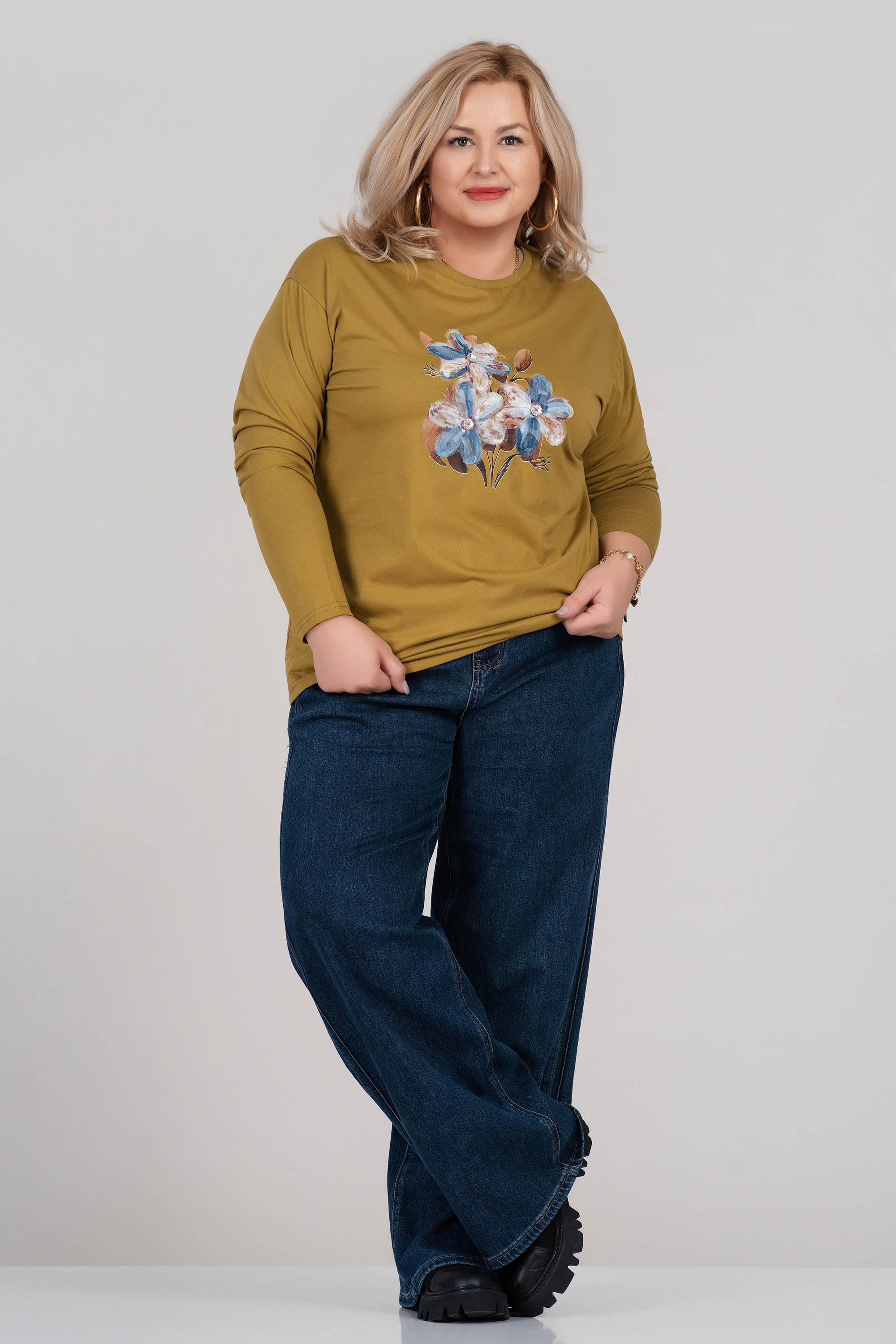 МАКСИ блуза от памук в цвят лайм с апликирани цветя