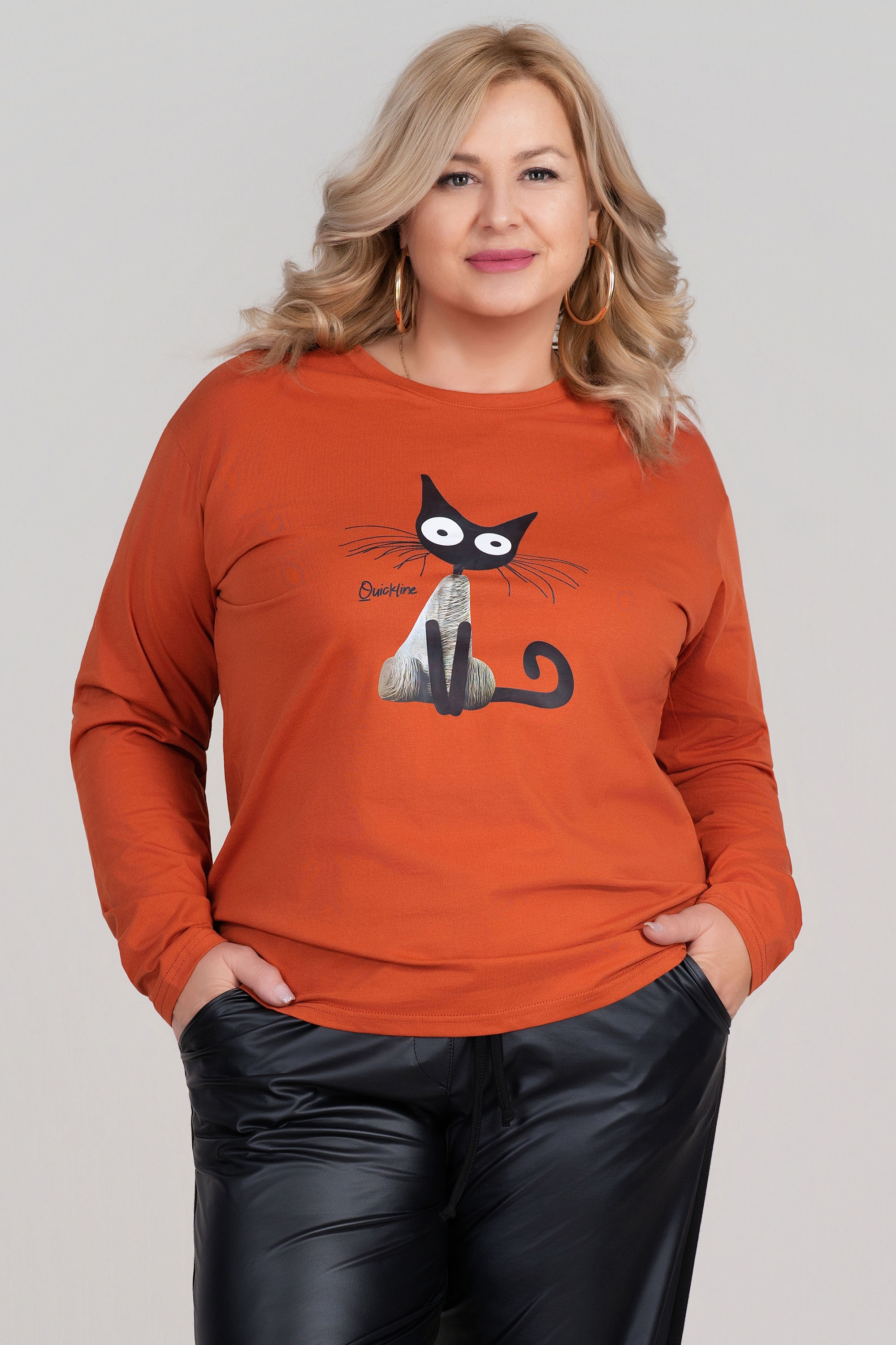 МАКСИ блуза от памук в оранжево с щампа черна котка