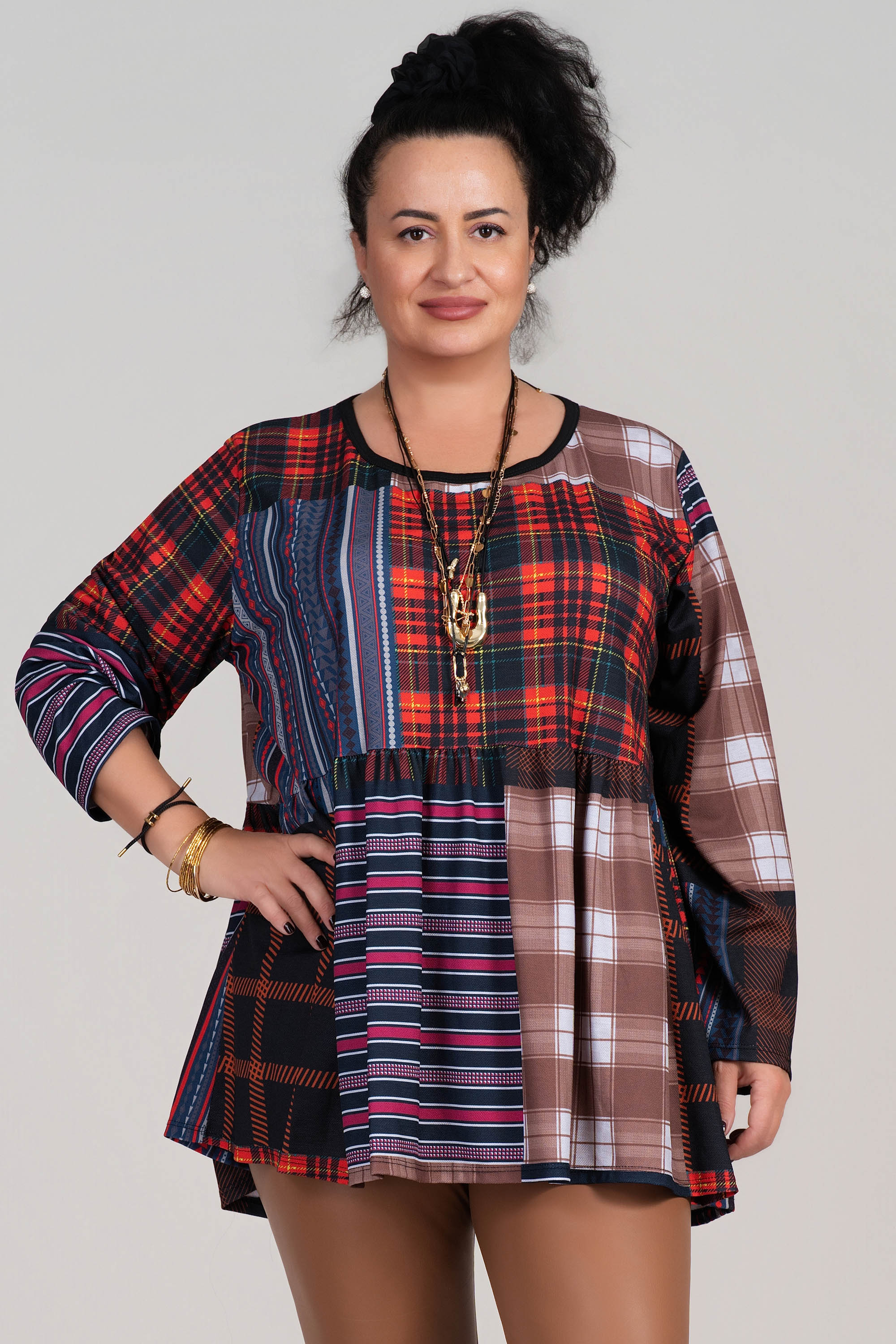 Макси блуза с пъстър десен и удобна кройка