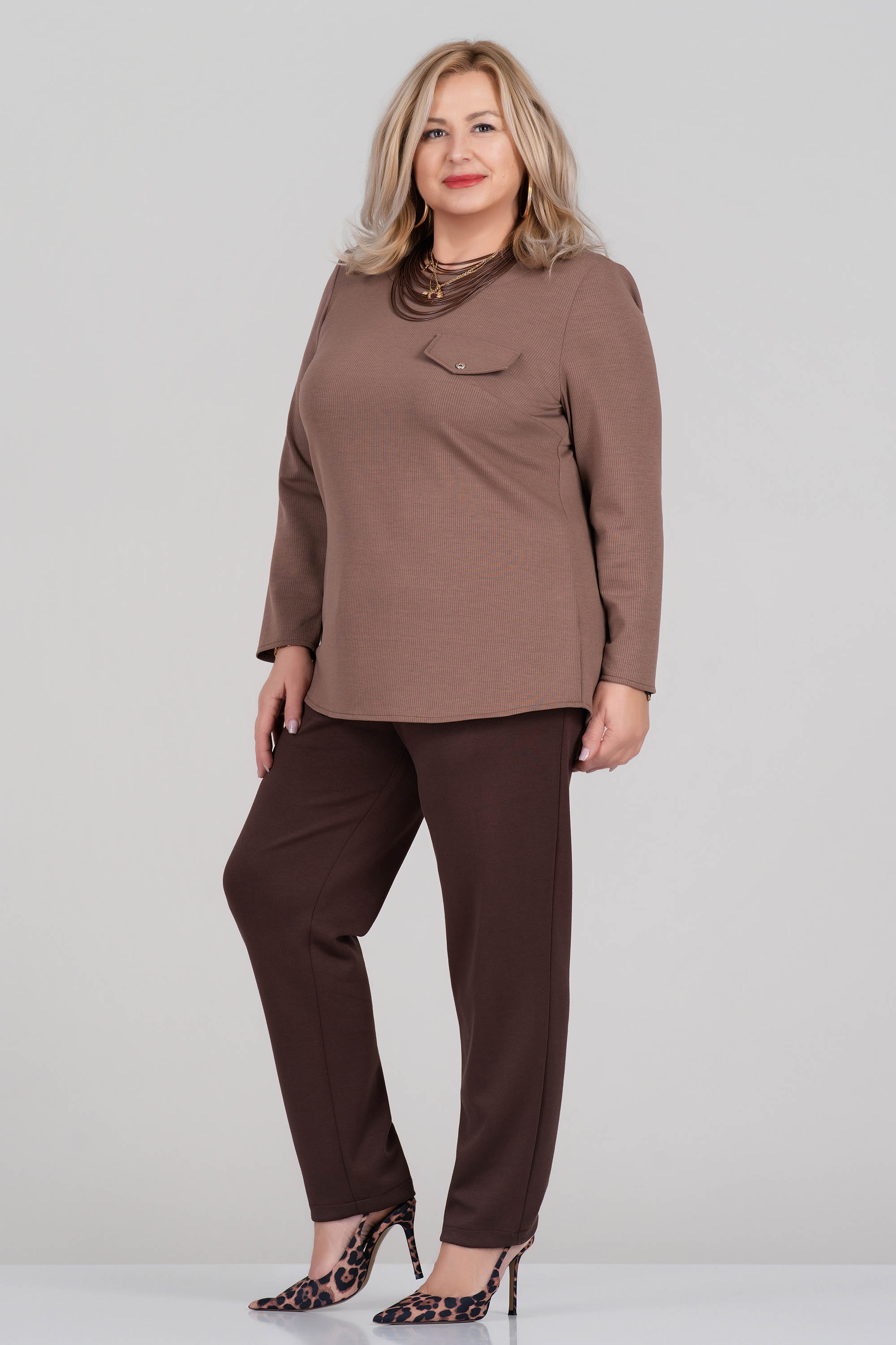 МАКСИ блуза в бежово от плътна раирана материя и декоративен джоб с капак