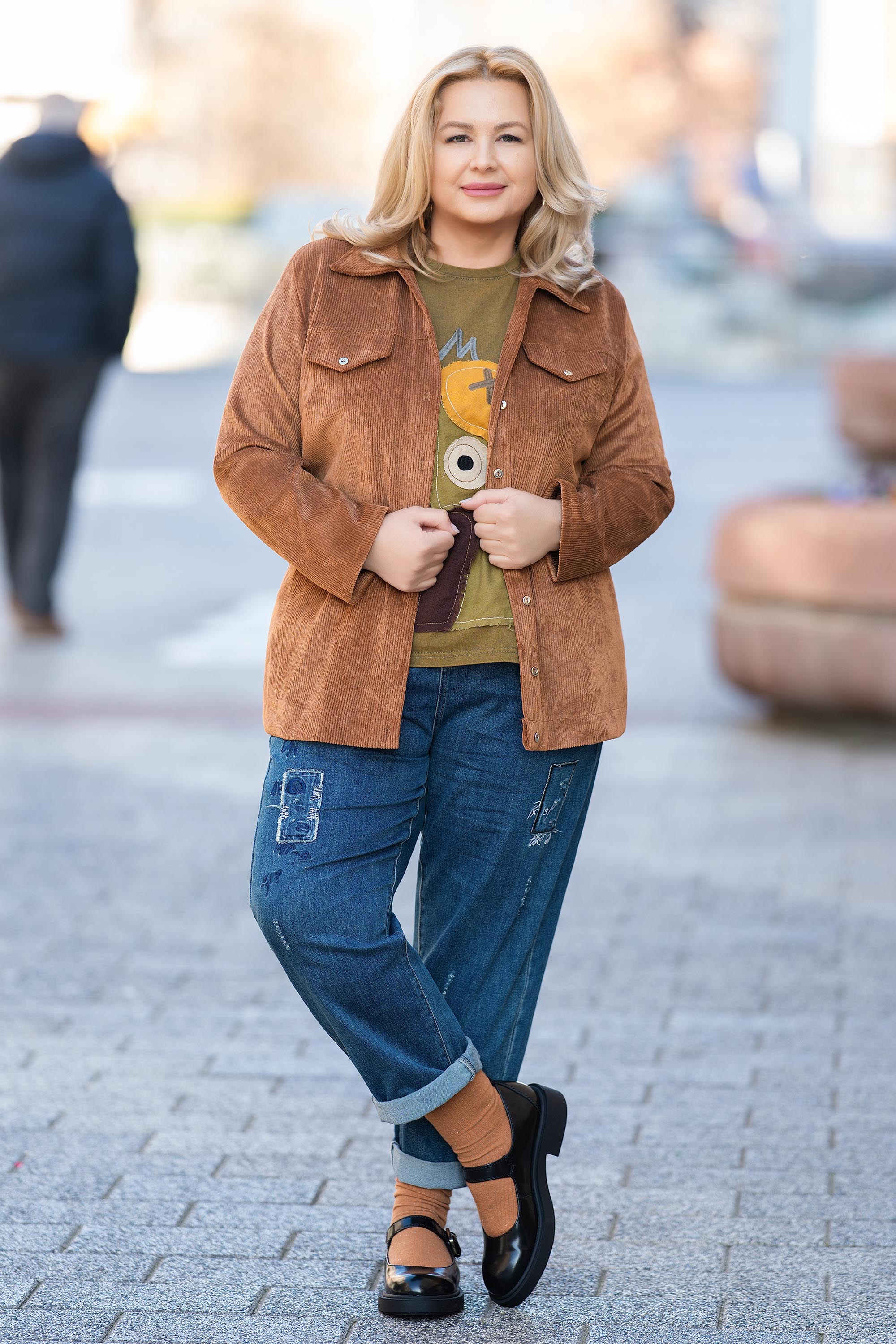 Макси пролетно джинсово яке тип риза в кафяво