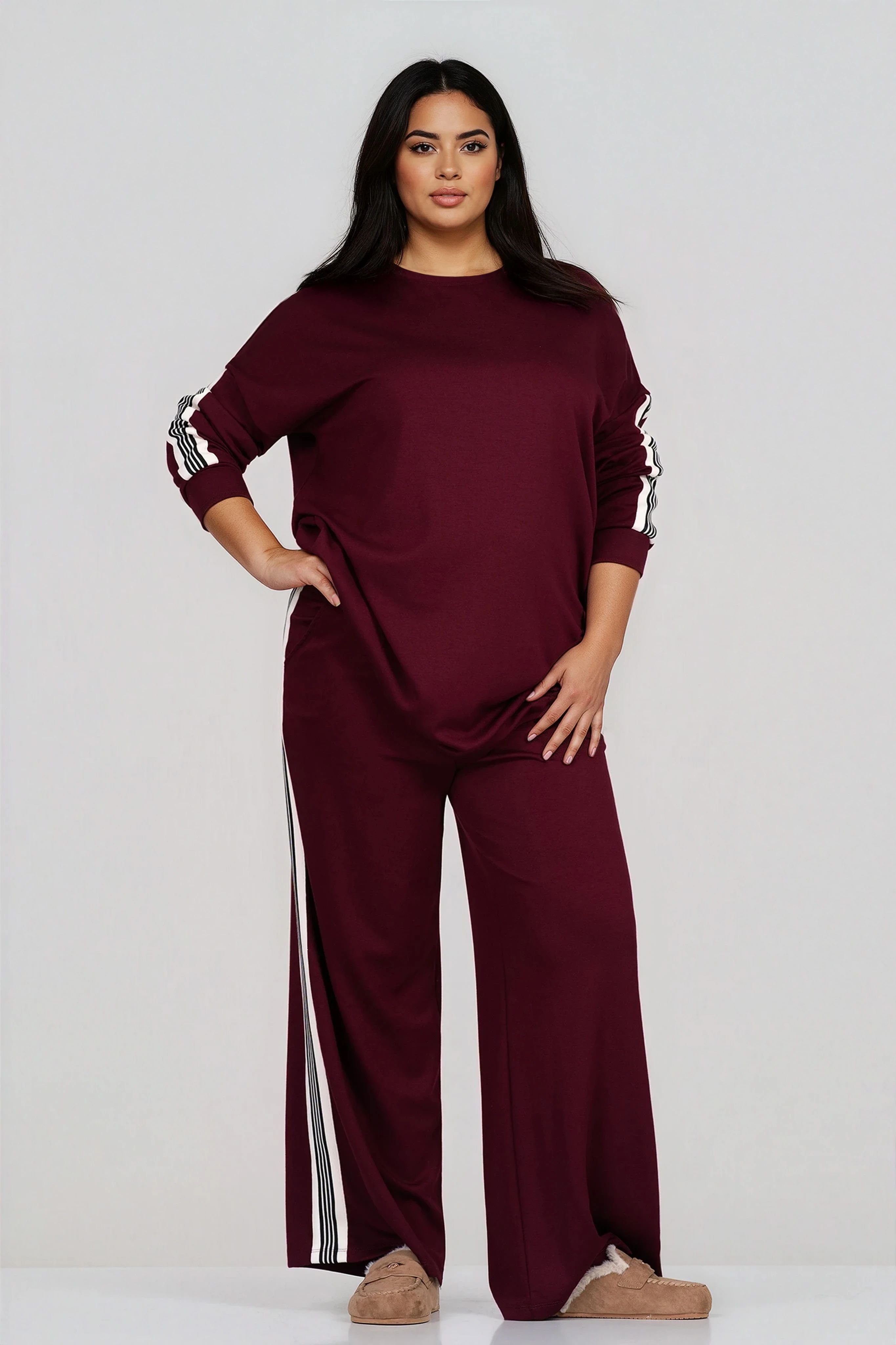 МАКСИ комплект в бордо с блуза и широк панталон