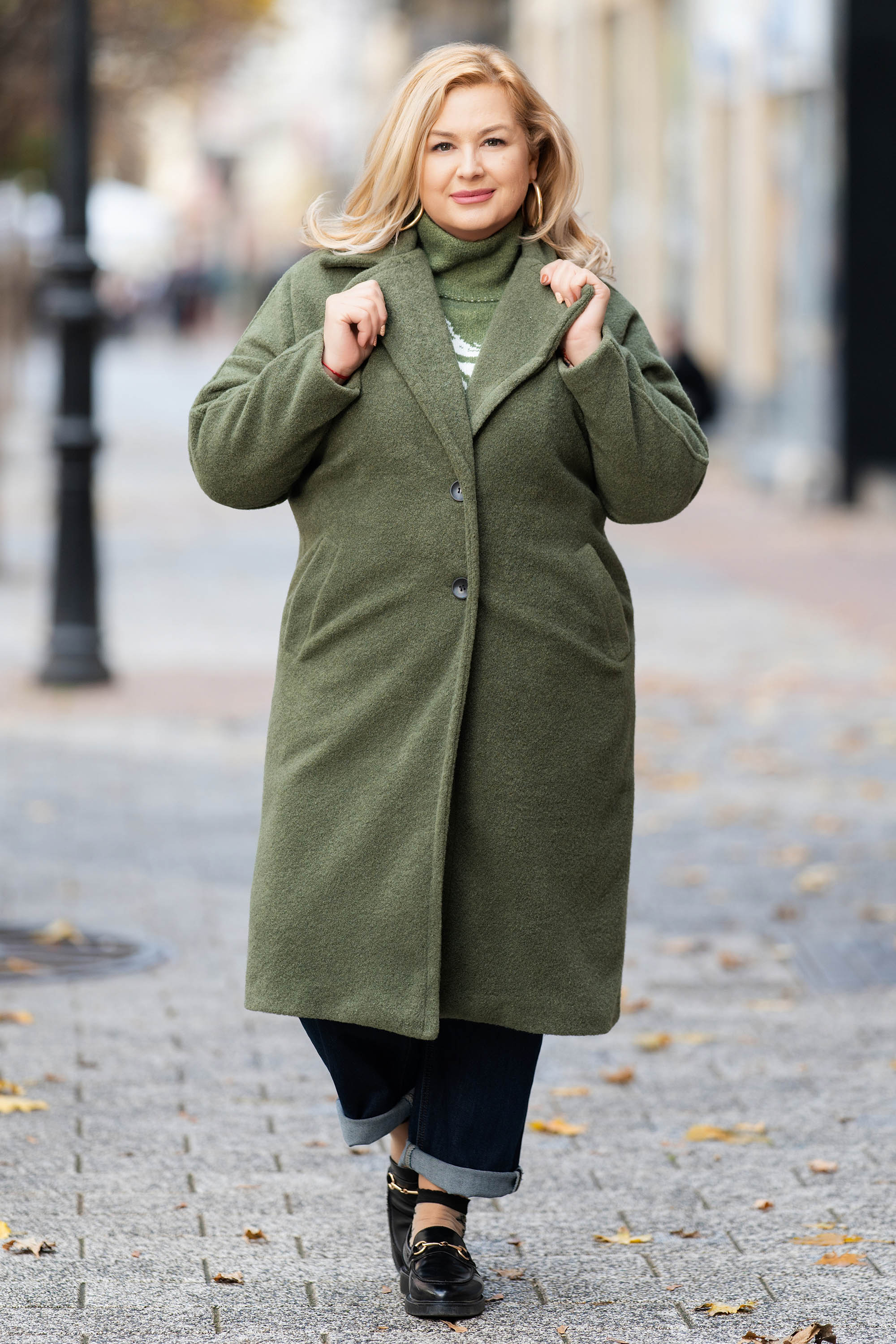 МАКСИ меко зелено палто с леопардов хастар и класическа линия