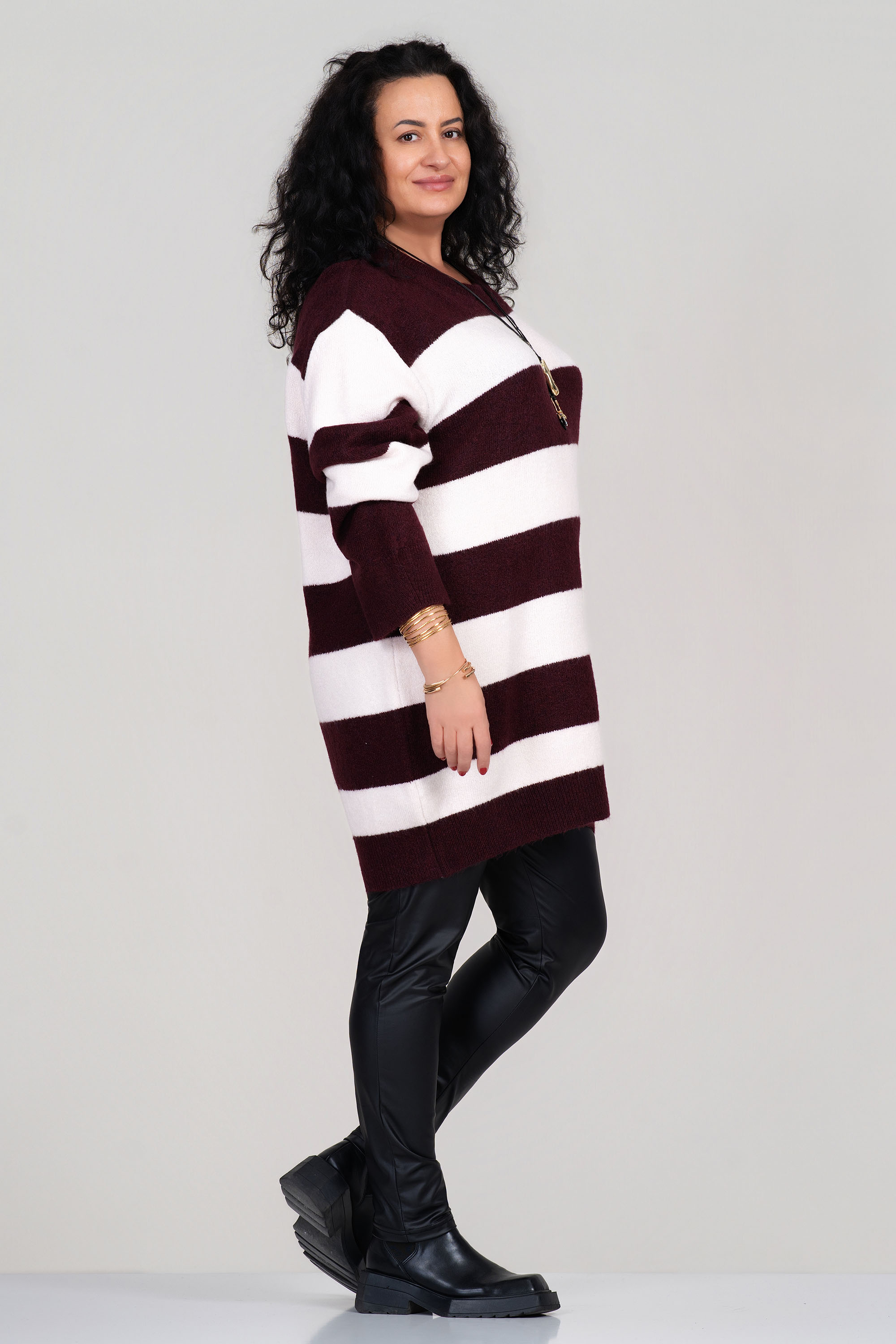 МАКСИ плетен пуловер с вълна в раиран бордо принт