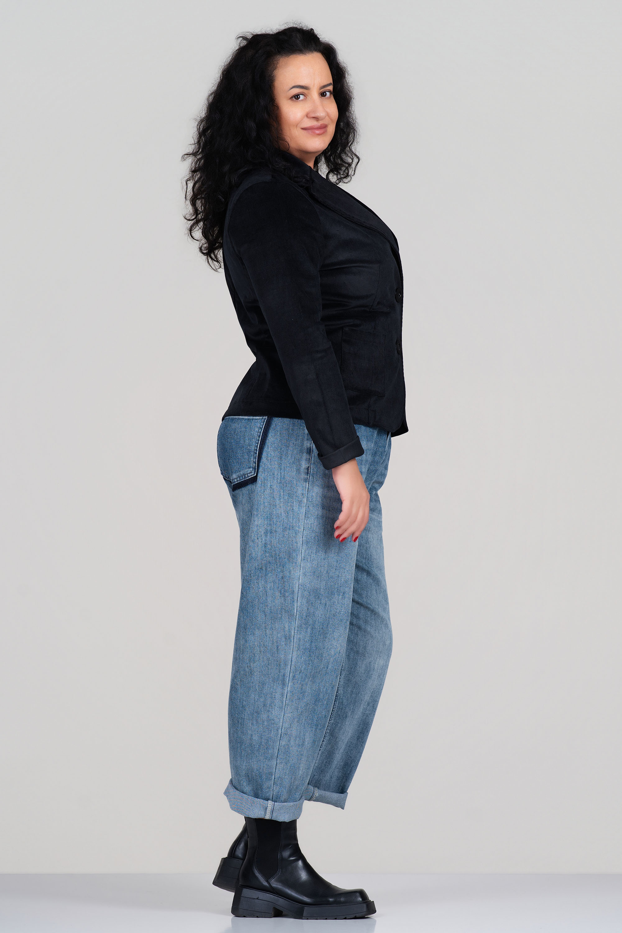 МАКСИ плътно кадифено сако в черно