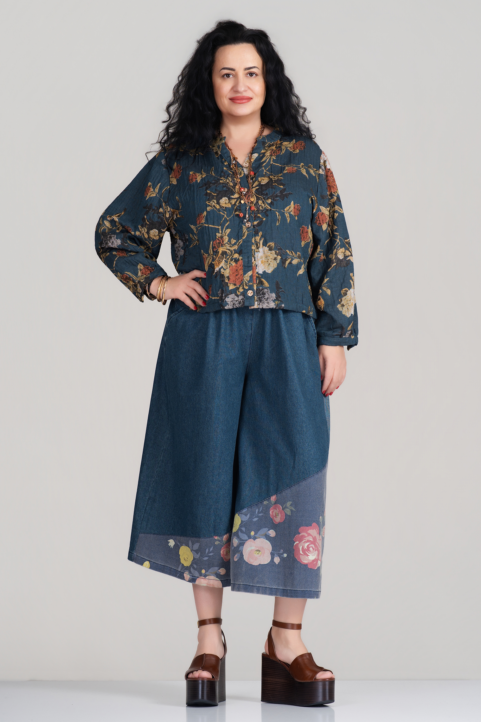 МАКСИ пролетно яке в цвят петрол с флорален принт