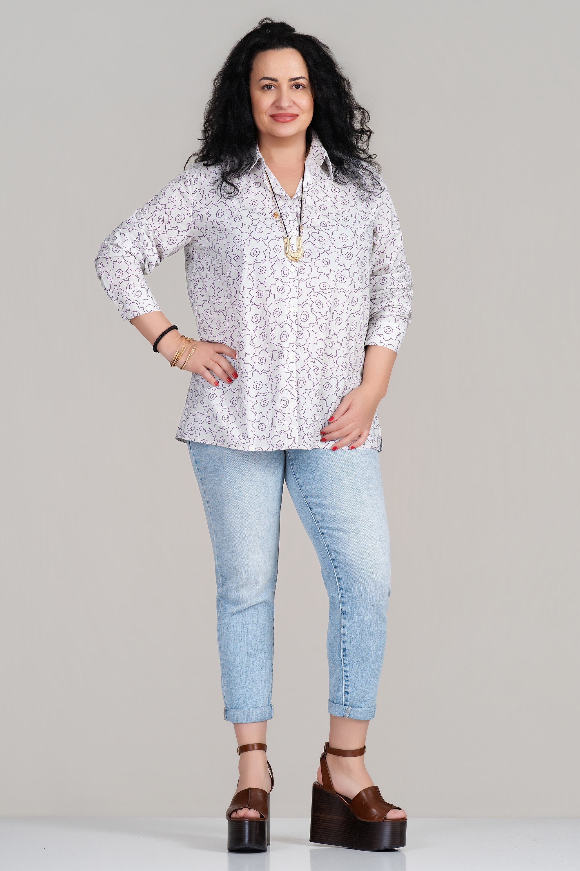 МАКСИ риза ''Dragonfly'' от памук в бяло с лилав флорален принт