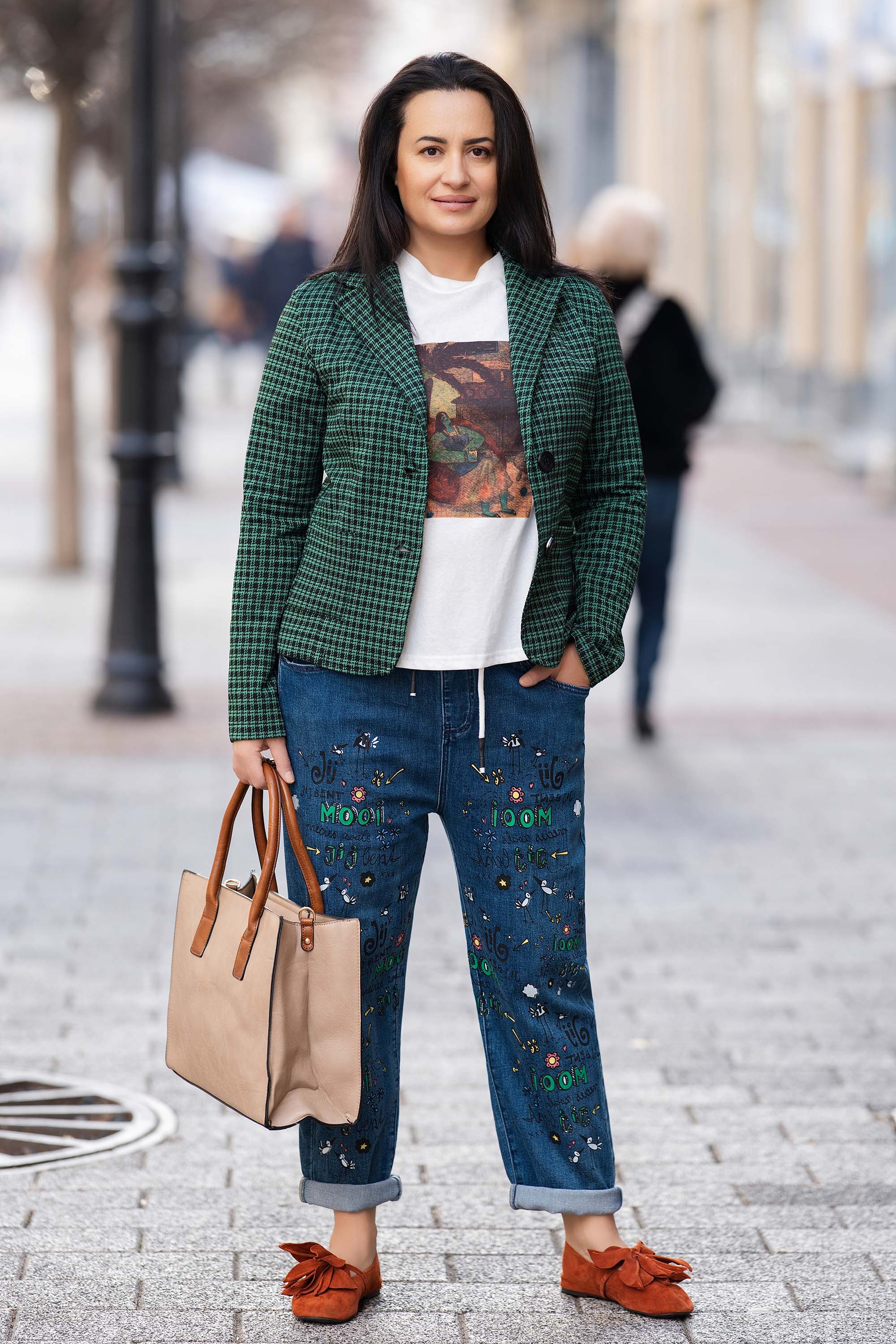 Макси сако в зелено с принт черен пепит