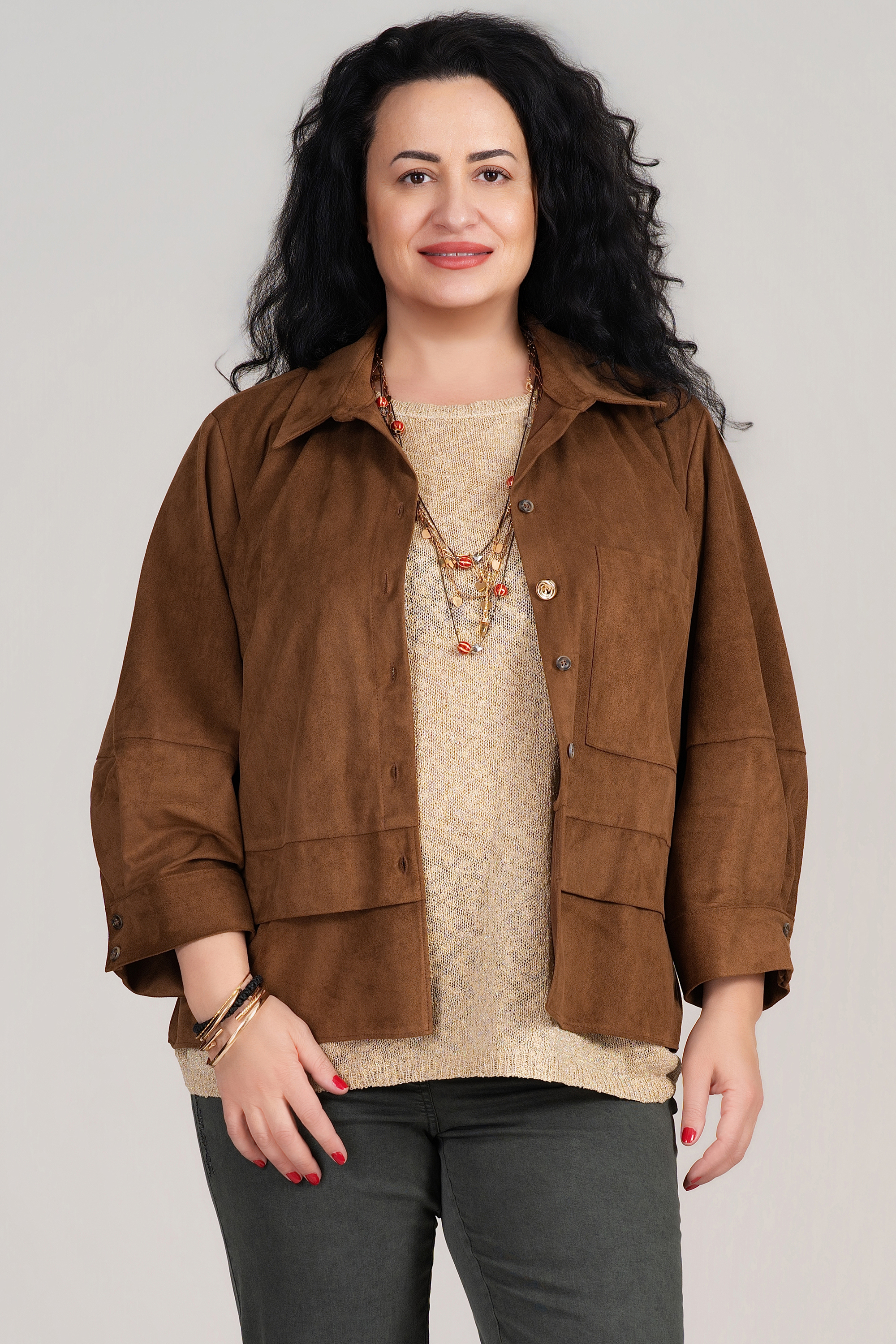 Макси велурено кафяво яке с метални копчета и свободна кройка