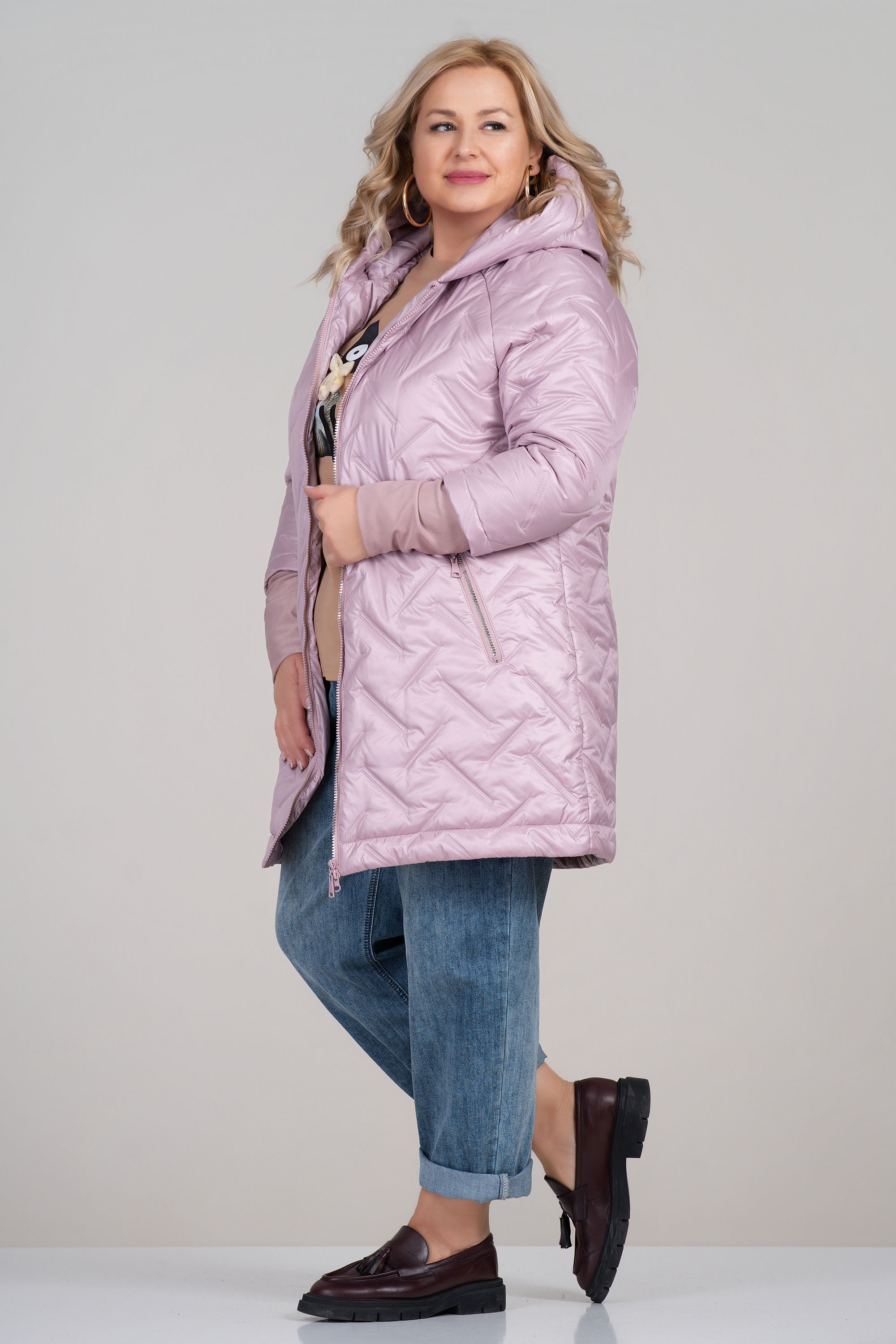 МАКСИ яке с удължена кройка в розово и декоративни капитонирани ленти