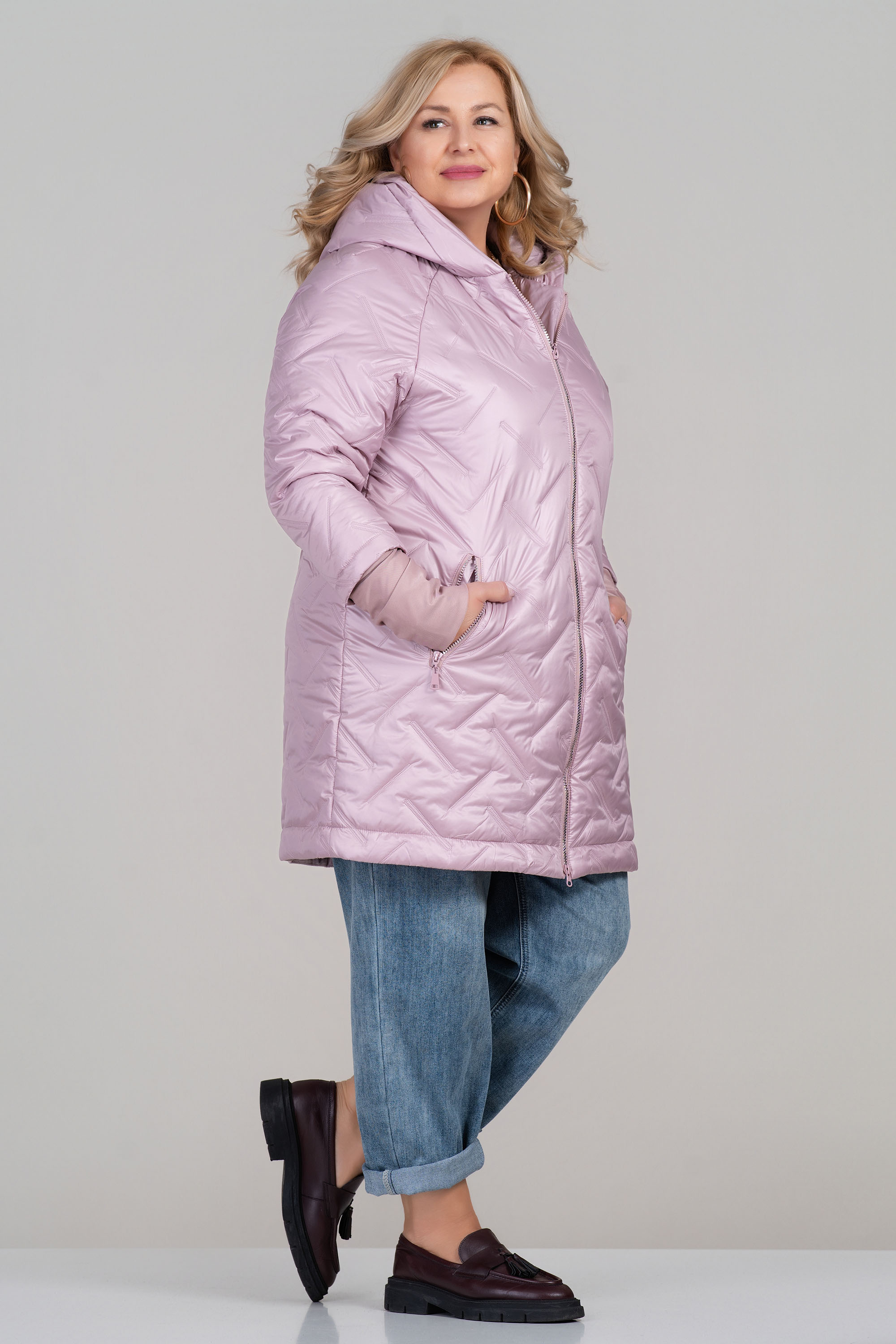 МАКСИ яке с удължена кройка в розово и декоративни капитонирани ленти